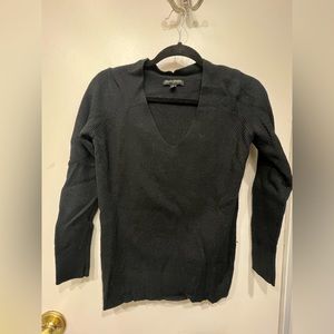 Black Banana Republic size small v neck wool blend sweater